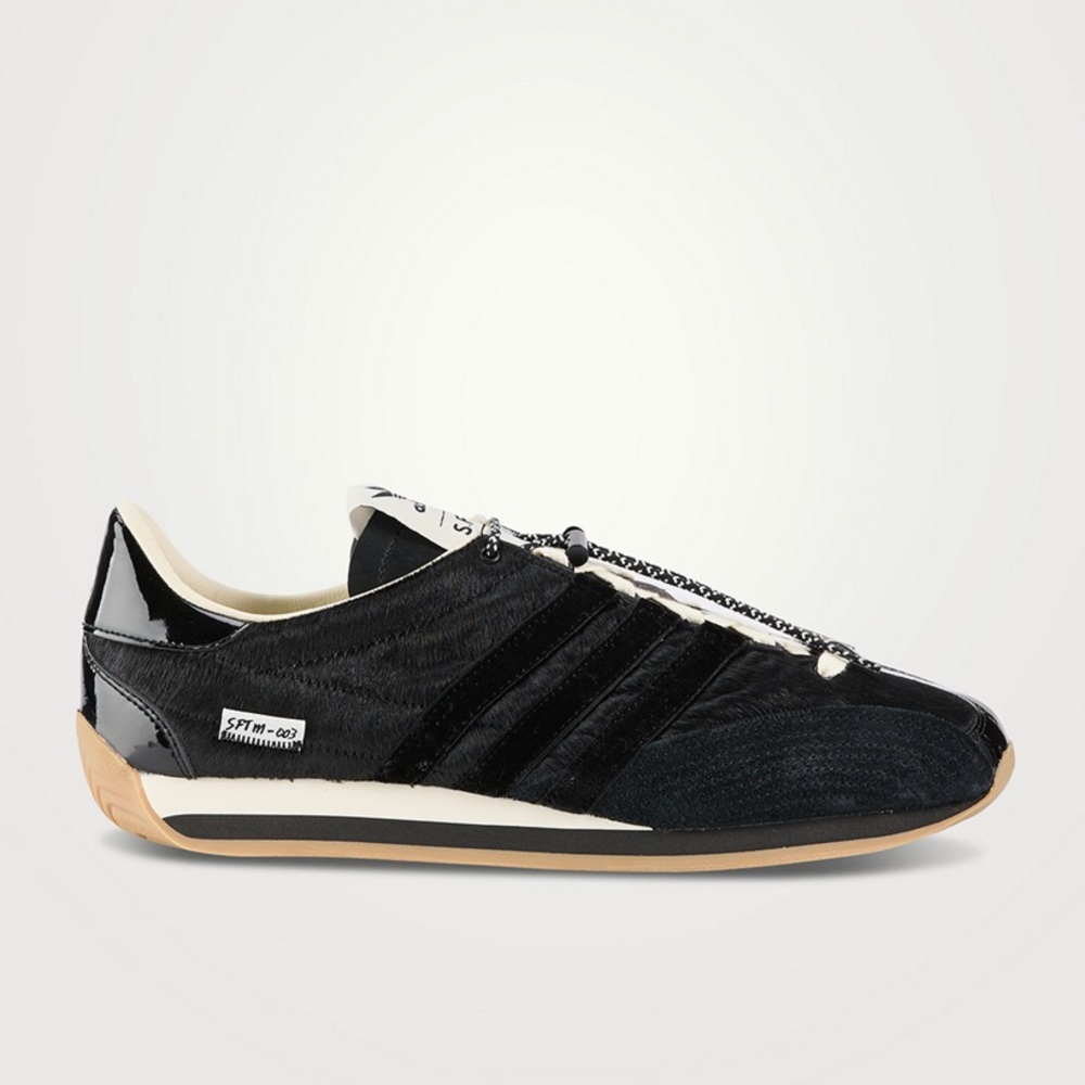 ADIDAS
Country OG SFTM (Song for the mute) Shoes